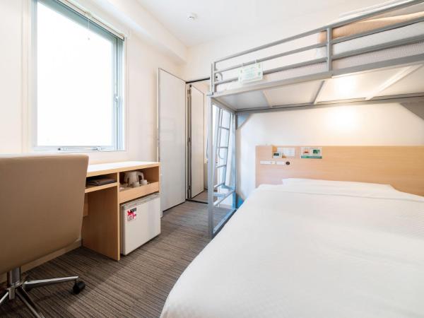 Super Hotel Asakusa : photo 10 de la chambre 2 chambres doubles communicantes avec lit mezzanine - non-fumeurs