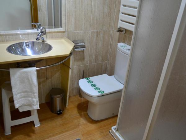 Hotel Alda Centro Oviedo : photo 5 de la chambre chambre double Économique