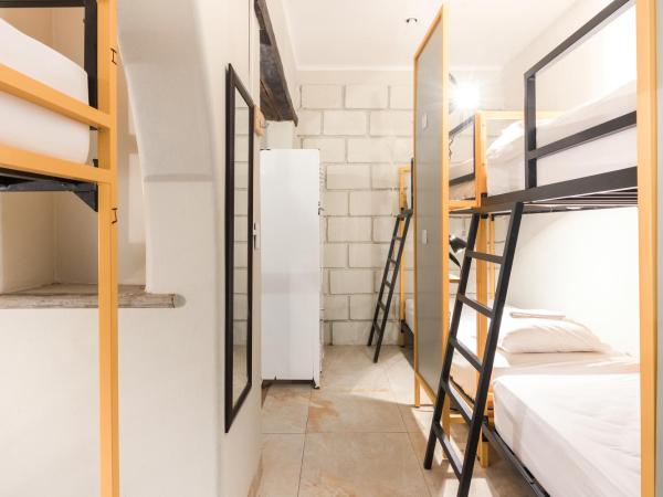 Selina Puerto Escondido : photo 4 de la chambre lit dans dortoir pour femmes de 8 lits