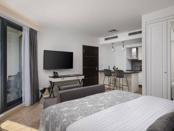 Ellure Luxury Suites : photo 3 de la chambre chambre dalma lit king-size - vue limitée sur mer