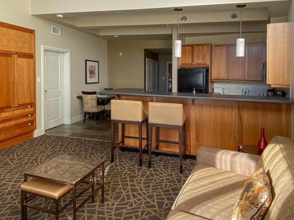 Fairways Hotel on the Mountain : photo 4 de la chambre village view one bedroom suite