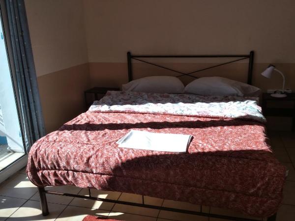 SAN REMO HOSTEL : photo 2 de la chambre chambre double ou lits jumeaux