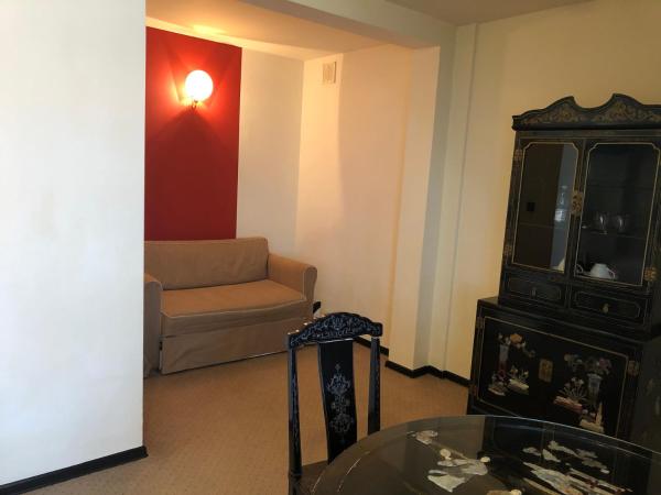 Hotel Zhong Hua : photo 9 de la chambre appartement avec balcon