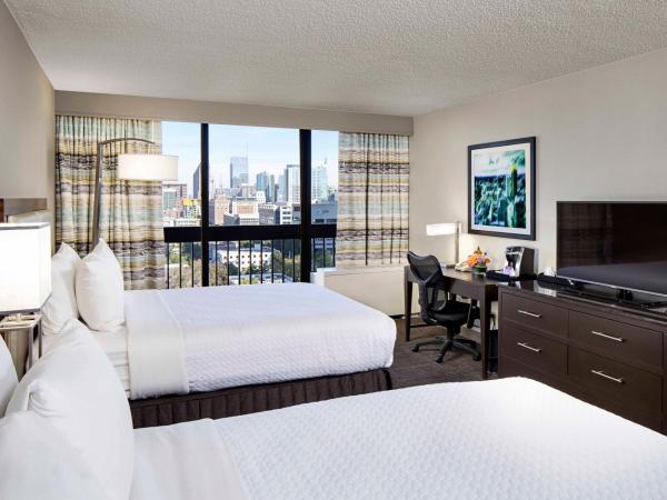 Crowne Plaza Atlanta Midtown, an IHG Hotel : photo 5 de la chambre chambre standard avec 2 lits queen-size