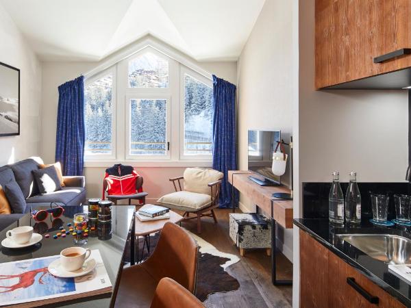 Ecrin Blanc Resort Courchevel - Aquapark : photo 2 de la chambre suite coup de cœur avec accès au parc aquatique