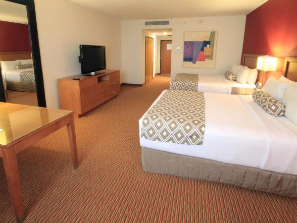 Crowne Plaza Monterrey Aeropuerto, an IHG Hotel : photo 5 de la chambre chambre standard avec 2 lits queen-size