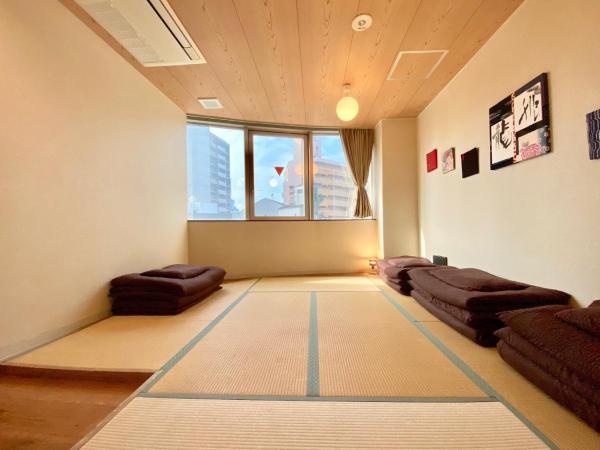 Osaka Guesthouse Nest : photo 1 de la chambre chambre familiale de style japonais (4 adultes)