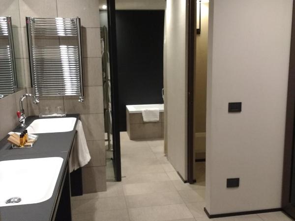 iH Hotels Milano Ambasciatori : photo 4 de la chambre suite junior