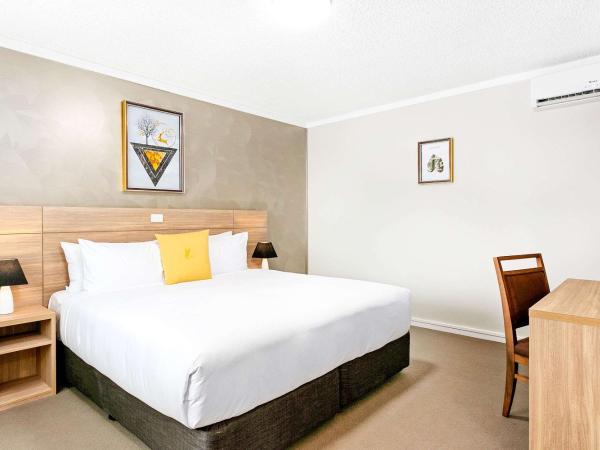 Quality Inn Sunshine Haberfield : photo 2 de la chambre chambre lit king-size supérieure