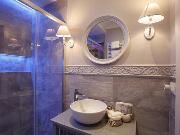 Luxury Suite : photo 1 de la chambre chambre double deluxe avec balcon - vue sur mer