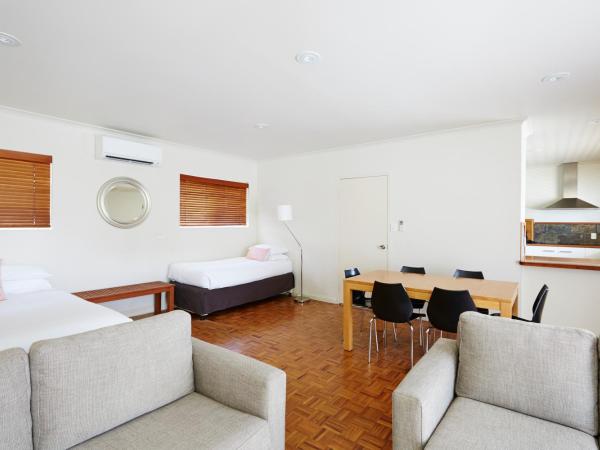 Bay Beach Motel : photo 1 de la chambre grand appartement familial