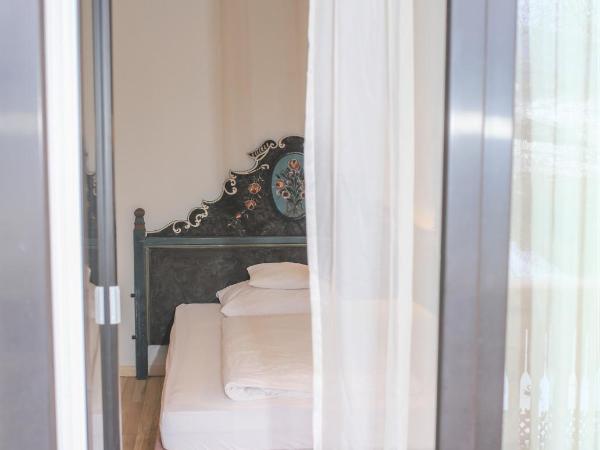 Hotel Sonnenhof - bed & breakfast & appartements : photo 7 de la chambre chambre simple avec balcon