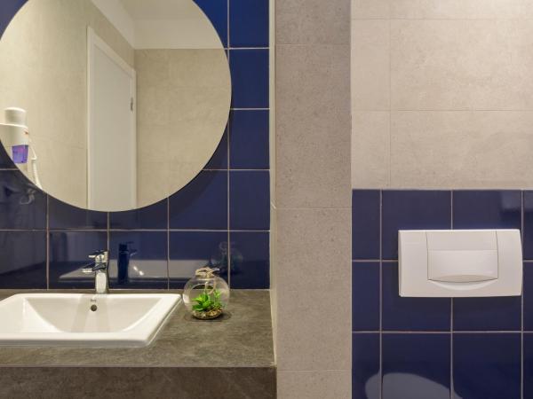 AP Adriana Beach Resort : photo 5 de la chambre grande chambre supérieure