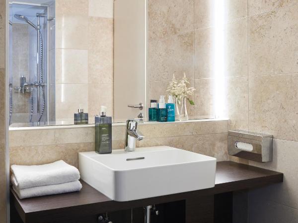 Living Hotel am Olympiapark : photo 6 de la chambre appartement en duplex sport