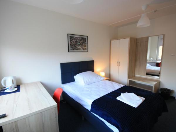 Studencki Dom Marynarza Pasat : photo 5 de la chambre chambre simple avec salle de bains commune