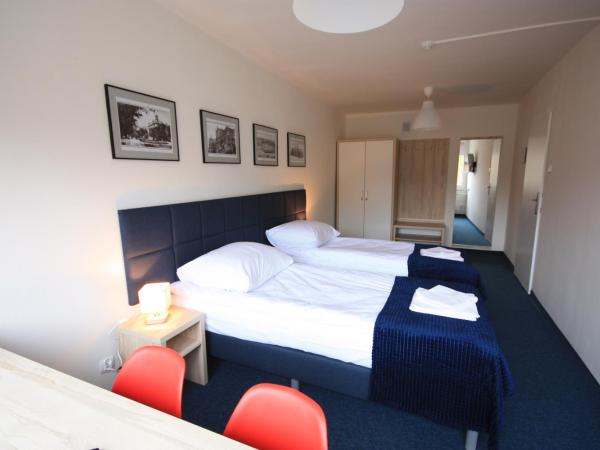 Studencki Dom Marynarza Pasat : photo 5 de la chambre chambre double avec salle de bains commune