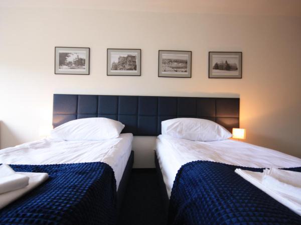 Studencki Dom Marynarza Pasat : photo 2 de la chambre chambre double avec salle de bains commune