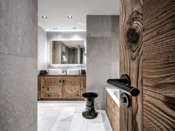 Hôtel La Sivolière : photo 6 de la chambre suite junior familiale