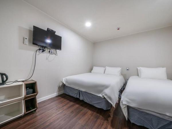 MAYONE HOTEL Myeongdong : photo 1 de la chambre chambre familiale - sans fenêtre
