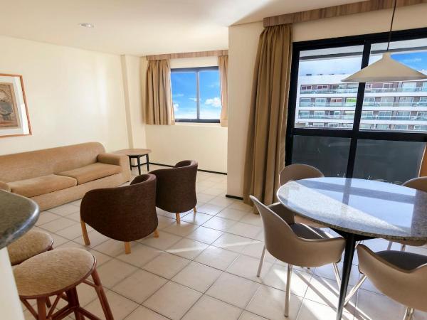Holiday Inn Fortaleza, an IHG Hotel : photo 4 de la chambre one-bedroom suite with dining area