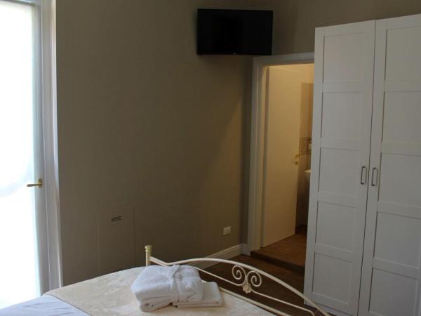 Casa Aydée : photo 5 de la chambre chambre double avec salle de bains privative