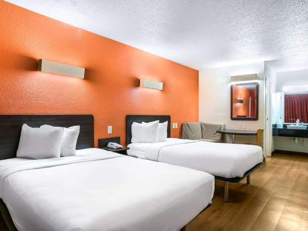 Rodeway Inn Baltimore - Inner Harbor South : photo 2 de la chambre chambre double avec 2 lits doubles - non-fumeurs