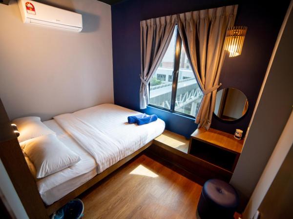 Homy Seafront Hostel : photo 2 de la chambre chambre lit queen-size deluxe