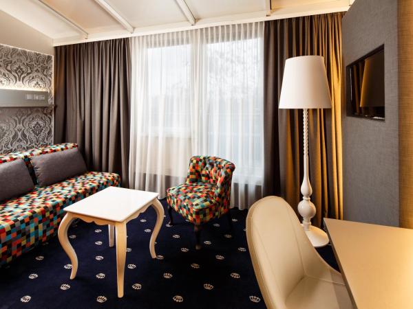 Holiday Inn Dresden - City South, an IHG Hotel : photo 6 de la chambre suite familiale exécutive avec minibar inclus