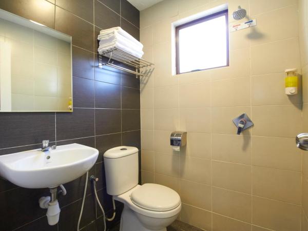 Kepong Hotel : photo 7 de la chambre chambre quadruple