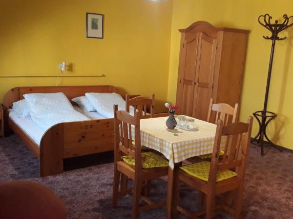 Centrum Apartman : photo 1 de la chambre chambre double