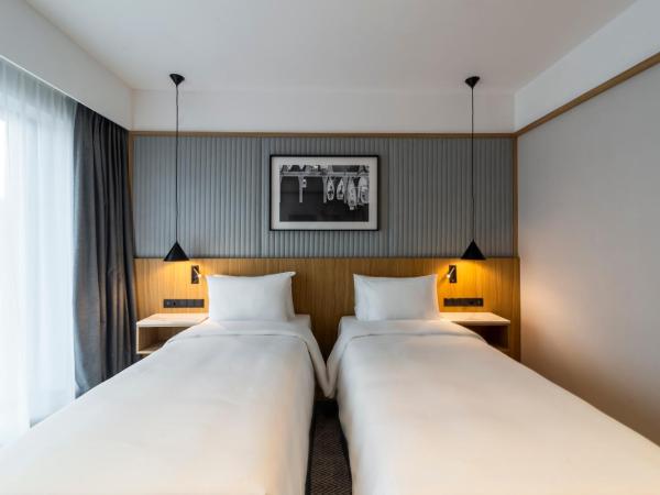 Radisson Hotel & Suites, Gdansk, Wyspa Spichrzów : photo 7 de la chambre chambre supérieure - accès spa