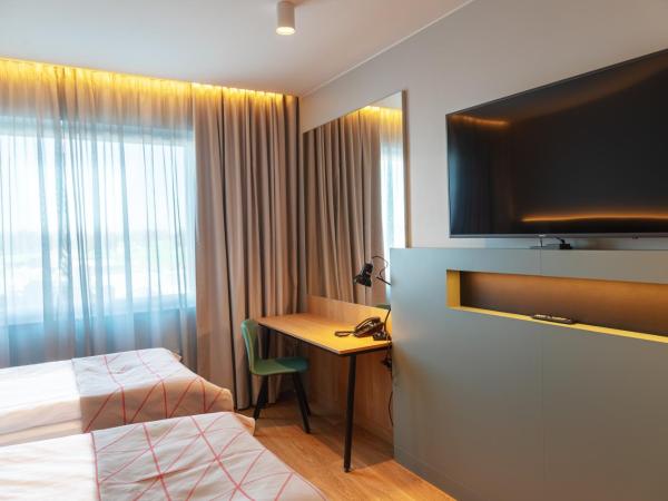 Holiday Inn Helsinki - Expo, an IHG Hotel : photo 3 de la chambre chambre lits jumeaux standard avec fauteuil-lit - non-fumeurs