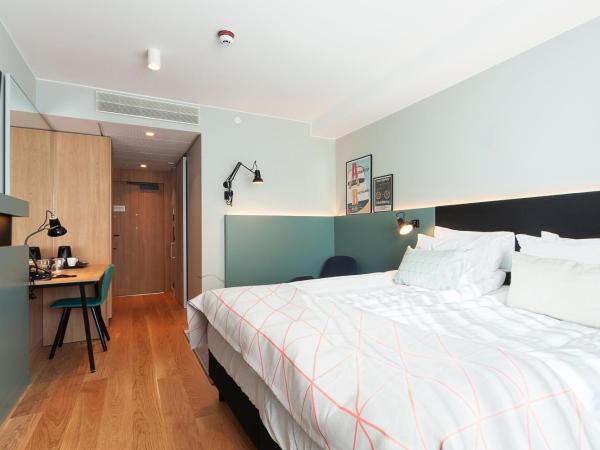 Holiday Inn Helsinki - Expo, an IHG Hotel : photo 2 de la chambre chambre lits jumeaux standard pour personnes À mobilité réduite