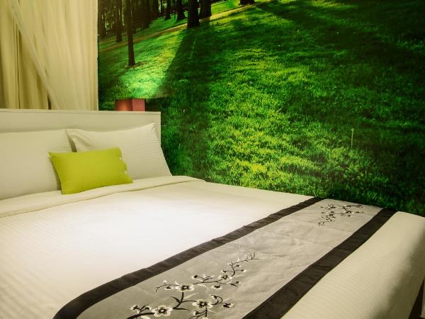 J8 Hotel : photo 2 de la chambre chambre double patio