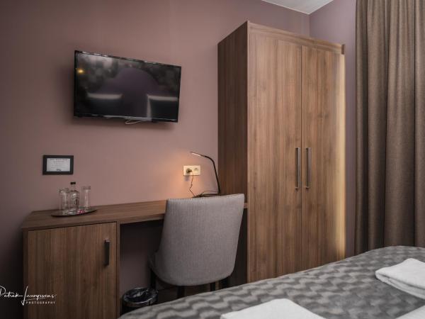 Dock 29 : photo 1 de la chambre chambre double avec salle de bains privative