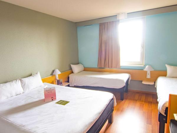 ibis Colmar Est - Hotel Restaurant en Alsace : photo 4 de la chambre chambre quadruple standard