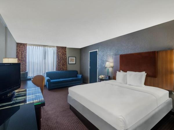 Travelodge by Wyndham Memphis Airport/Graceland : photo 1 de la chambre chambre lit king-size - non-fumeurs