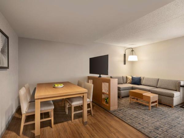 Hyatt Place Tucson Central : photo 2 de la chambre chambre lit king-size avec canapé-lit - Étage supérieur