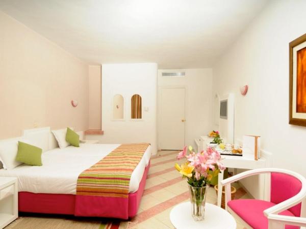 Golden Tulip Taj Sultan Resort : photo 2 de la chambre room #4202473