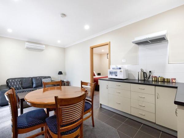 Commodore Regent : photo 4 de la chambre appartement 1 chambre avec baignoire spa