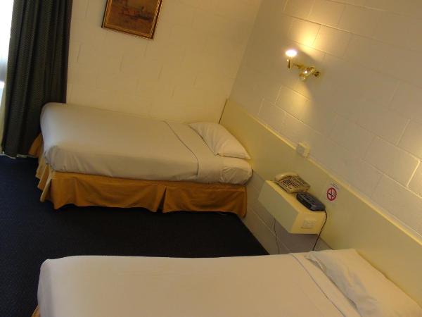 Pathfinder Motel : photo 4 de la chambre chambre lits jumeaux
