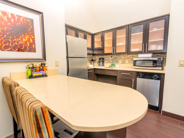 Staybridge Suites Houston - IAH Airport, an IHG Hotel : photo 5 de la chambre suite 2 chambres