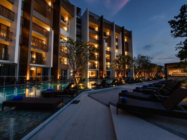iSanook Resort & Suites Hua Hin : photo 2 de la chambre suite avec baignoire spa