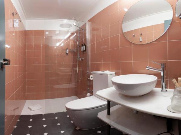 Petit Palace Puerta de Triana : photo 5 de la chambre chambre double – vue sur ville