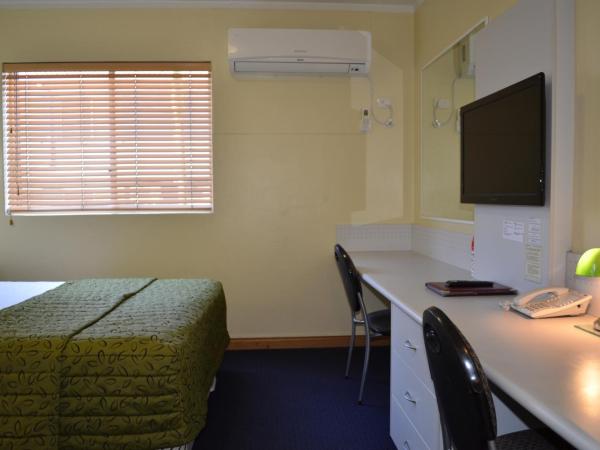 Airport Motel Brisbane : photo 4 de la chambre chambre standard lit queen-size