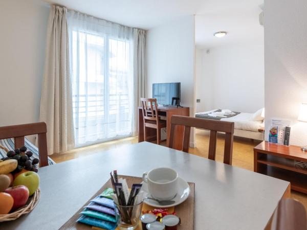 Residhotel Grenette : photo 2 de la chambre appartement 1 chambre (4 adultes)