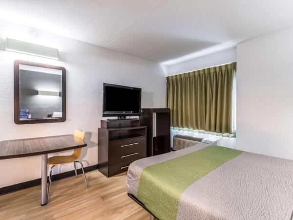 Studio 6-Indianapolis, IN : photo 8 de la chambre chambre lit queen-size deluxe - non-fumeurs