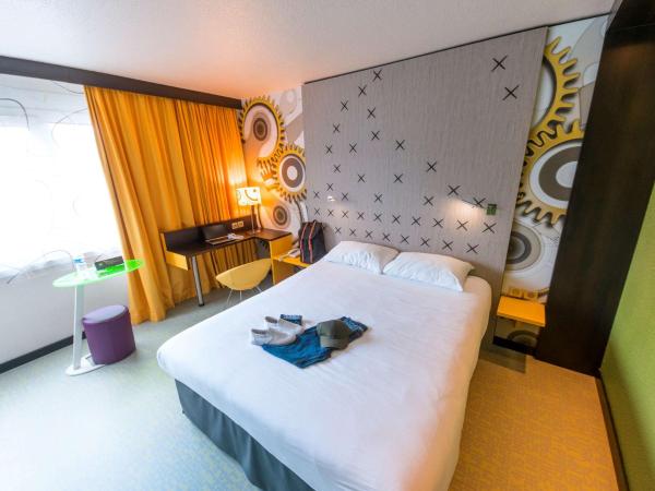 ibis Styles Besançon : photo 2 de la chambre deux chambres doubles adjacentes