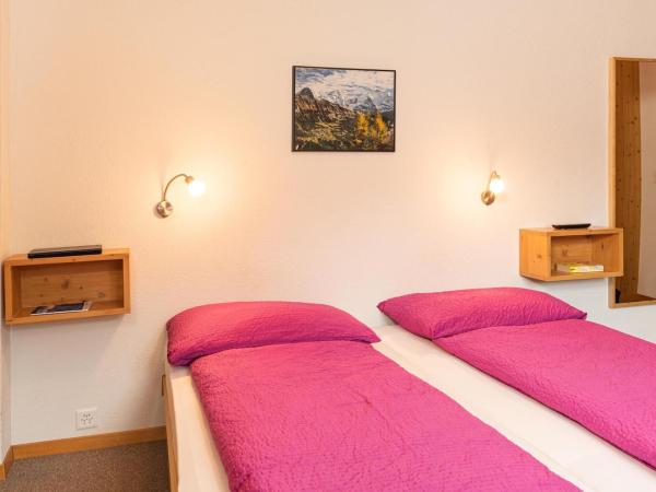 Hotel Alpenblick : photo 4 de la chambre chambre double avec salle de bains privative