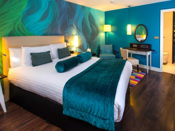 Hotel Indigo Liverpool, an IHG Hotel : photo 5 de la chambre chambre double avec minibar approvisionné